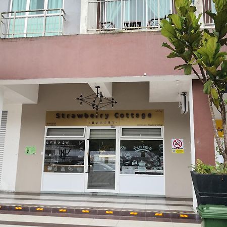 Lily Homestay Barrington Square Cameron Highlands. Бринчанг Екстериор снимка