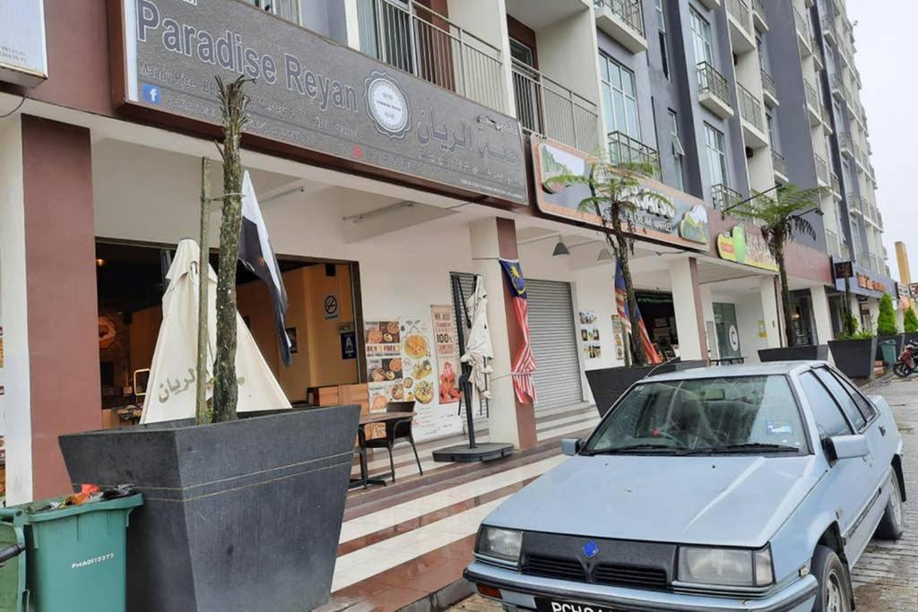 Lily Homestay Barrington Square Cameron Highlands. Бринчанг Екстериор снимка