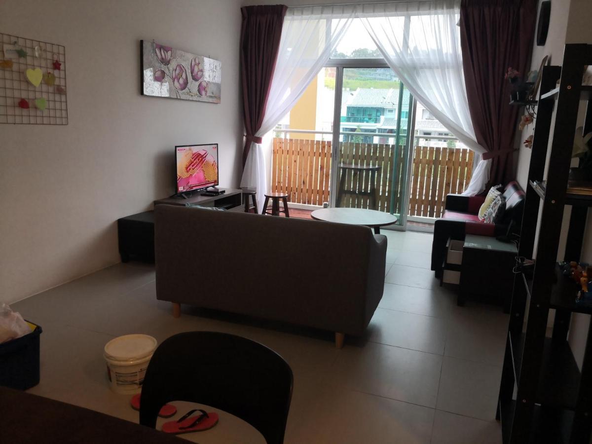 Lily Homestay Barrington Square Cameron Highlands. Бринчанг Екстериор снимка